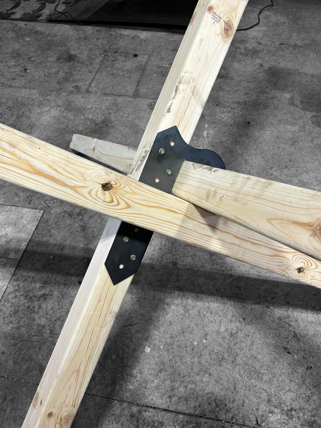 Tank Trap Bracket 4x4 - PRS